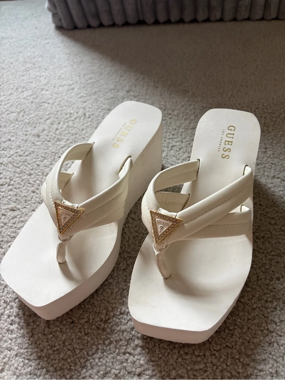 Guess platform thong